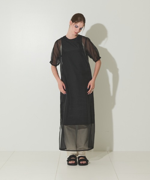 Solace（ソレイス）の「リバーシブルレイヤードワンピース（ワンピース・レディース・ブラック/ベージュ・M/L）」の16枚目の写真