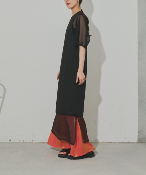 Solace（ソレイス）の「リバーシブルレイヤードワンピース（ワンピース・レディース・ブラック/ベージュ・M/L）」の6枚目の写真