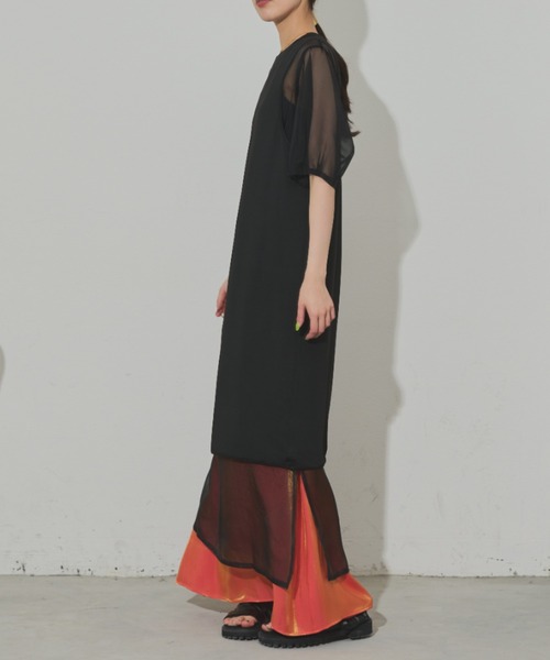 Solace（ソレイス）の「リバーシブルレイヤードワンピース（ワンピース・レディース・ブラック/ベージュ・M/L）」の9枚目の写真