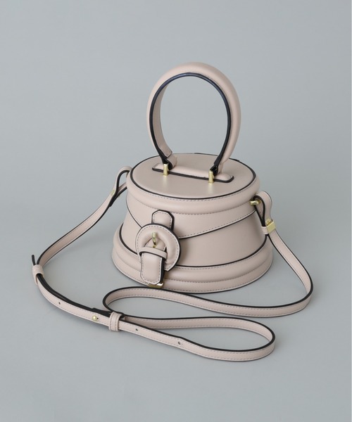 Olu.(オルドット)の「【ロングセラーアイテム】ラウンドレトロボックスバッグ(ハンドバッグ・レディース・ブラック/ホワイト/キャメル/ベージュ/イエロー/ラベンダー/ピンク・FREE)」の18枚目の写真