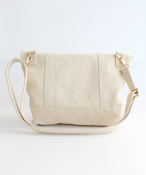 Kastane（カスタネ）の「２WAYトートバッグ（トートバッグ・レディース・ホワイト/ネイビー・FREE）」の8枚目の写真