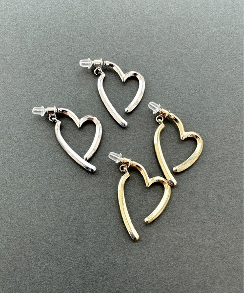 apres jour mignon（アプレジュールミニョン）の「【apresjour mignon×ARIAZ】ハートモチーフピアス（ピアス（両耳用）・レディース・シルバー/ゴールド・ONESIZE）」の4枚目の写真