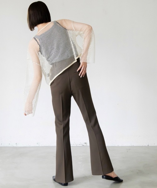 VACANCY(ヴァカンシー)の「フレアスラックスパンツ/美脚パンツ(その他パンツ・レディース・ブラック/ブラウン・SMALL/MEDIUM/LARGE)」の8枚目の写真