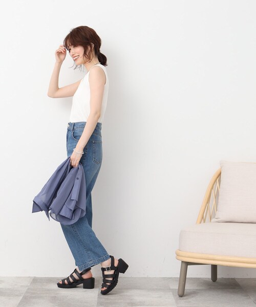 SHOO・LA・RUE（シューラルー）の「◆シンプルだから着回ししやすい タンクトップ（タンクトップ・レディース・ホワイト系/ブラック/ナチュラル・02/03/04）」の5枚目の写真