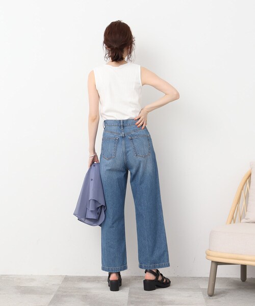 SHOO・LA・RUE（シューラルー）の「◆シンプルだから着回ししやすい タンクトップ（タンクトップ・レディース・ホワイト系/ブラック/ナチュラル・02/03/04）」の6枚目の写真