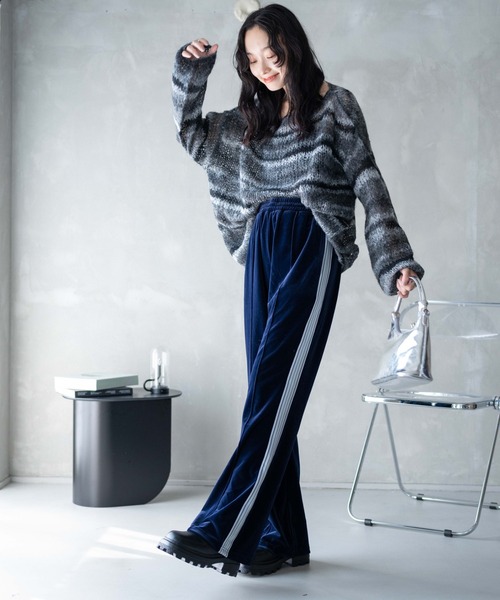 WEGO（ウィゴー）の「WEGO/【セットアップ】ベロアトラックパンツ（スウェットパンツ・レディース・カーキ/ネイビー・FREE）」の4枚目の写真