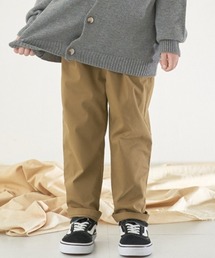 テーパードパンツ