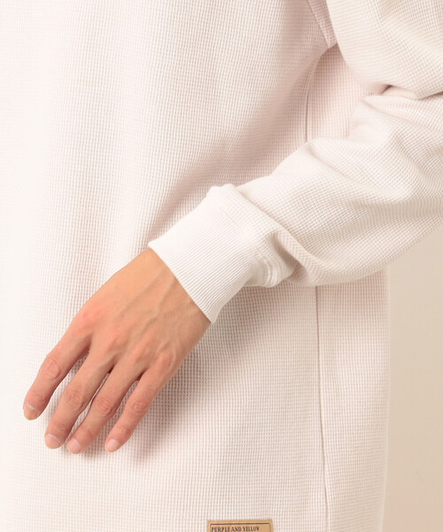 Purple&Yellow(パープルアンドイエロー)の「裏起毛 ワッフル クルーネックTシャツ(Tシャツ/カットソー・メンズ・カーキ/アイボリー/ブラック/ミント・LARGE/SMALL/MEDIUM)」の19枚目の写真