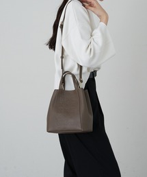 russet | 【型押モノグラムがリバイバル】レザーショルダーバッグ (CE-1194-WEB)(ショルダーバッグ)