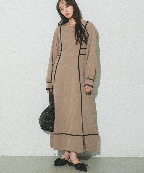 VANNIE U(ヴァニーユー)の「バイカラーパイピングフレアワンピース(ワンピース・レディース・アイボリー/チェック/ベージュ・FREE)」の14枚目の写真