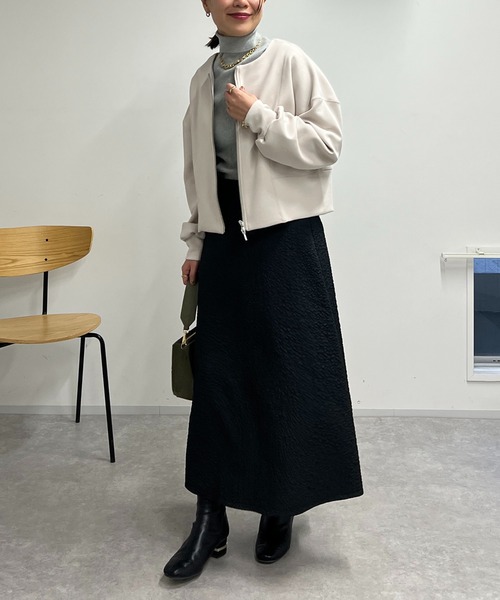 un dix cors(アンディコール)の「ダンボールショートジャケット(ノーカラージャケット・レディース・グレイッシュベージュ/ブラック・FREE)」の9枚目の写真