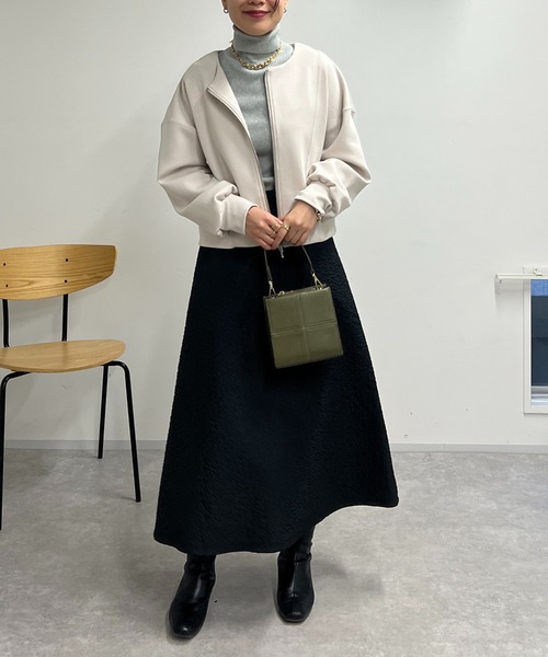 un dix cors(アンディコール)の「ダンボールショートジャケット(ノーカラージャケット・レディース・グレイッシュベージュ/ブラック・FREE)」の12枚目の写真