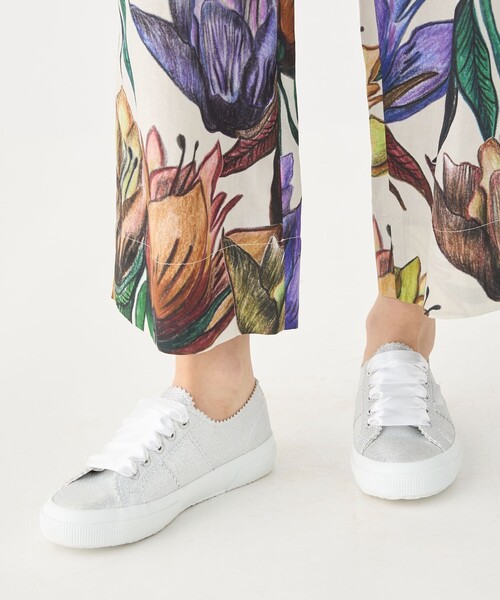 TOMORROWLAND （トゥモローランド）の「■■■受注生産予約品番のため【受注生産】PELLICO×SUPERGA 限定スニーカー 2.0cm SILVER（スニーカー・レディース・シルバー・36/41/40/39/38/37/35）」の4枚目の写真