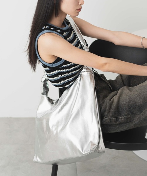 WEGO（ウィゴー）の「WEGO/結び目バッグ（トートバッグ・レディース・ブラック/シルバー・FREE）」の2枚目の写真