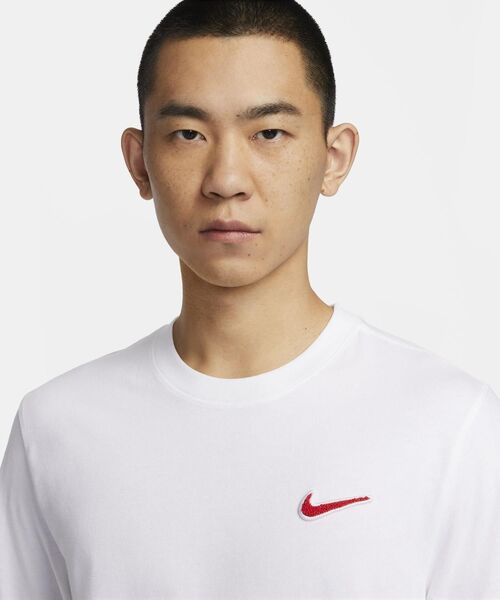 NIKE（ナイキ）の「ナイキ スポーツウェア ロングスリーブ Tシャツ / Nike Sportswear Long-Sleeve T-Shirt ＜S-2XL 展開＞（Tシャツ/カットソー・メンズ・レッド/ホワイト/ピンク・2XL/L/M/S/XL）」の6枚目の写真