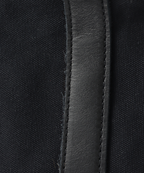 HERITAGE LEATHER(ヘリテージレザー)の「【HERITAGE LEATHER / ヘリテイジレザー】別注 CANVAS*LTH TOTE XL(ショルダーバッグ・メンズ・ブラック・FREE)」の11枚目の写真