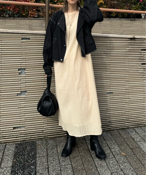 y/m by misato(イムバイミサト)の「シャーリングワンピース(ワンピース・レディース・アイボリー/ブラック・FREE)」の6枚目の写真