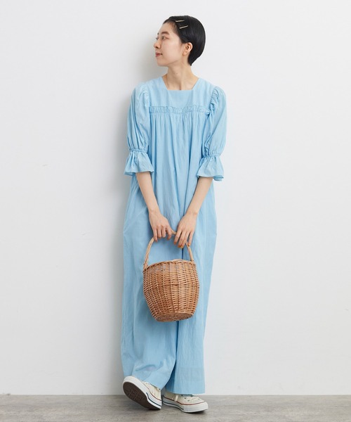 Dot＆Stripes CHILD WOMAN（ドットアンドストライプス　チャイルドウーマン）の「☆キュプラ/コットン タイプライター伊吹染 BIGパフスリーブ ジャンプスーツ（つなぎ/オールインワン・レディース・ネイビー/サックスブルー・FREE）」の7枚目の写真