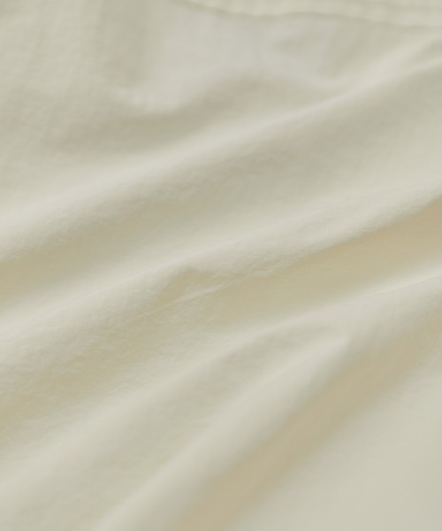 VIS（ビス）の「Vネックボリュームギャザーブルゾン【UVケア・撥水】（ブルゾン・レディース・ブラック/キナリ/イエロー・FREE）」の5枚目の写真