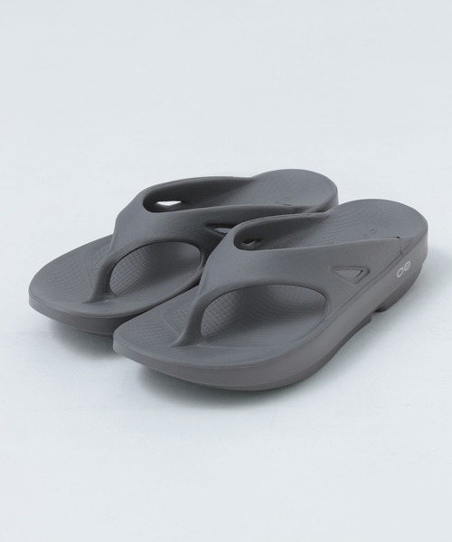 OOFOS（ウーフォス）の「【OOFOS（ウーフォス）】OORIGINAL(MEN)（サンダル・メンズ・ベージュ/カーキ/ブラック/グレー/チャコールグレー/オリーブ・MEDIUM/SMALL）」の15枚目の写真