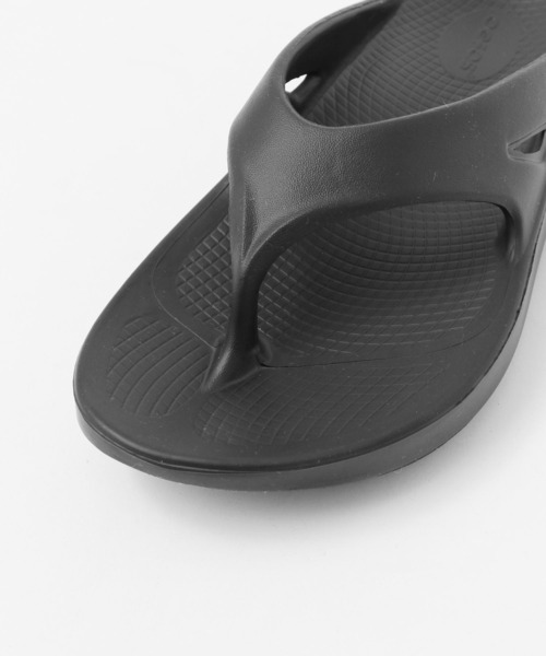 OOFOS（ウーフォス）の「【OOFOS（ウーフォス）】OORIGINAL(MEN)（サンダル・メンズ・ベージュ/カーキ/ブラック/グレー/チャコールグレー/オリーブ・MEDIUM/SMALL）」の21枚目の写真