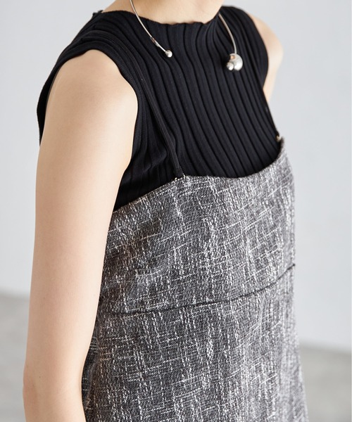 each（イーチ）の「【セットアップ可能】ツイードキャミビスチェ（キャミソール・レディース・アイボリー/グレイッシュベージュ/ブラック・FREE）」の10枚目の写真