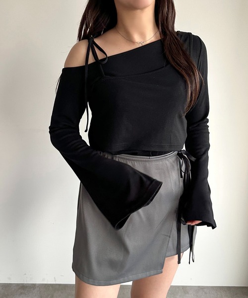 apres jour mignon（アプレジュールミニョン）の「レイヤードリボントップス【ZOZOTOWN限定アイテム】（Tシャツ/カットソー・レディース・ブラック/チャコールグレー/ダークブルー・X-LARGE/フリー）」の7枚目の写真