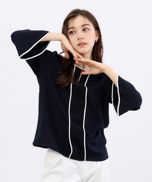 index(インデックス)の「◆バイカラーフレアスリーブブラウス【防シワ/洗濯機洗い可】(シャツ/ブラウス・レディース・ホワイト系7/パープル系1/ネイビー系4・40/38/42/36)」の8枚目の写真