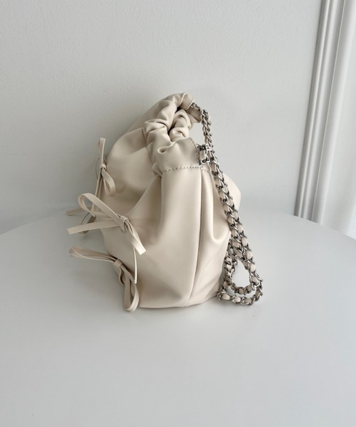 Loueme（ルエム）の「【6色展開】メニーリボンチェーンショルダーバッグ（ハンドバッグ・レディース・シルバー/レッド/ライラック/ライトブルー/ブラック/アイボリー・FREE）」の15枚目の写真
