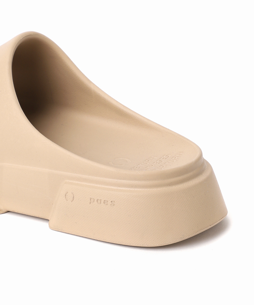 Spick & Span(スピックアンドスパン)の「Paes / ペイズ Slide 03-SLIDE(サンダル・レディース・ベージュ・23cm/24cm/25cm)」の8枚目の写真