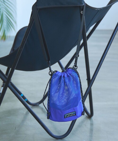 coen（コーエン）の「＜PARKNIK＞メッシュ巾着バッグ（ショルダーバッグ・レディース・ブラック/その他1/コバルトブルー・FREE）」の2枚目の写真