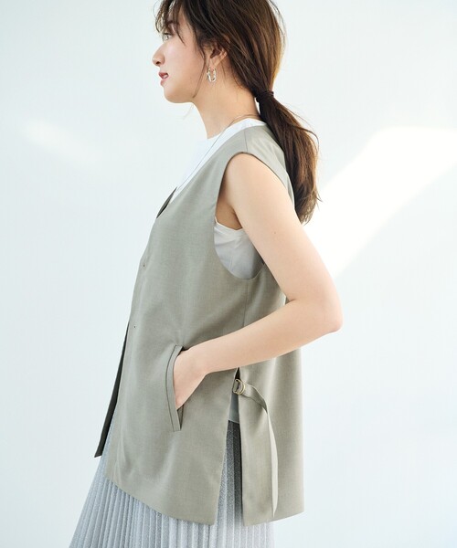 OPAQUE.CLIP（オペークドットクリップ）の「◆UV ベーシックノースリーブ／シルキースーピマ【接触冷感/洗濯機洗い可】（Tシャツ/カットソー・レディース・チャコールグレー/ホワイト/ブラック・36/38/40/42）」の8枚目の写真