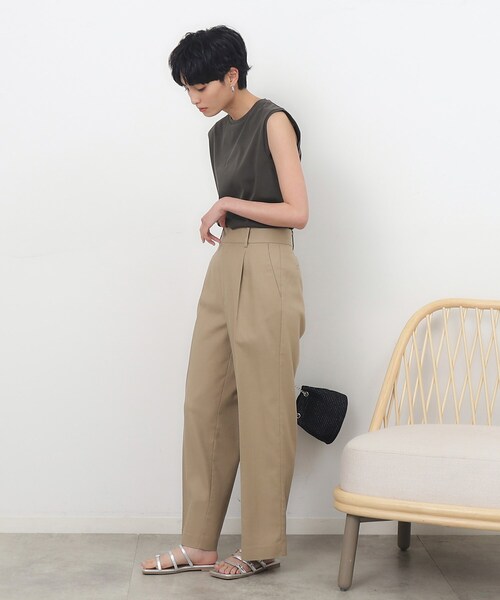 OPAQUE.CLIP（オペークドットクリップ）の「◆UV ベーシックノースリーブ／シルキースーピマ【接触冷感/洗濯機洗い可】（Tシャツ/カットソー・レディース・チャコールグレー/ホワイト/ブラック・36/38/40/42）」の11枚目の写真