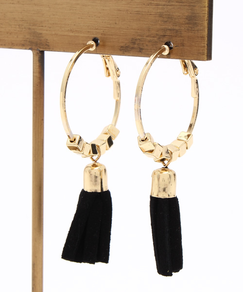 WEGO（ウィゴー）の「WEGO/ フープタッセルピアス（ピアス（両耳用）・レディース・ブラウン/キャメル/カーキ/ブラック・FREE）」の2枚目の写真