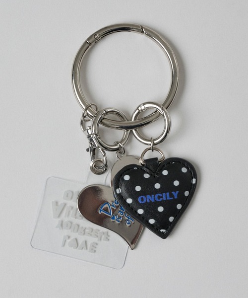 ONCILY(オンシェリー)の「HEART MOTIF KEYRING / ハートモチーフキーリング(キーホルダー・メンズ・レッド/ブルー/ブラック/シルバー/ブラウン/ブルーグリーン/ダークブラウン/チャコールグレー/グリーン/マスタード/ネイビー/ブラック系その他/ブラウン系その他/ブラック系その他2/ピンク/ブラウン系その他2/グリーン系その他・FREE)」の4枚目の写真