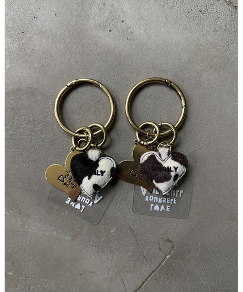 ONCILY(オンシェリー)の「HEART MOTIF KEYRING / ハートモチーフキーリング(キーホルダー・メンズ・レッド/ブルー/ブラック/シルバー/ブラウン/ブルーグリーン/ダークブラウン/チャコールグレー/グリーン/マスタード/ネイビー/ブラック系その他/ブラウン系その他・FREE)」の17枚目の写真