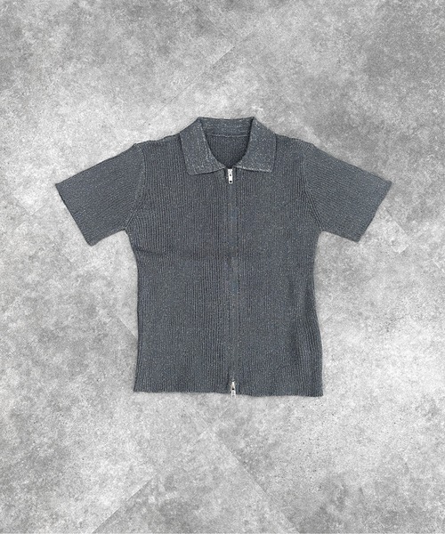 LVEU.(ラブユ.)の「【LVEU.】ダブルジップラメニットトップス / トップス カットソー リブ ラメ 半袖 ジップ ファスナー ダブルジップ 襟付き カーディガン 羽織り Wジップ ショート コンパクト クロップド ブラック グレー ブルー(カーディガン/ボレロ・レディース・ブラック/グレー/ブルー・FREE)」の17枚目の写真