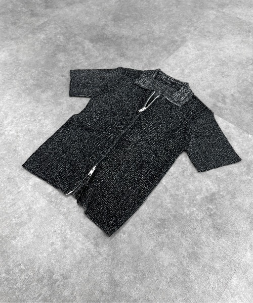 LVEU.(ラブユ.)の「【LVEU.】ダブルジップラメニットトップス / トップス カットソー リブ ラメ 半袖 ジップ ファスナー ダブルジップ 襟付き カーディガン 羽織り Wジップ ショート コンパクト クロップド ブラック グレー ブルー(カーディガン/ボレロ・レディース・ブラック/グレー/ブルー・FREE)」の8枚目の写真