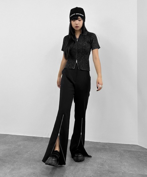 LVEU.(ラブユ.)の「【LVEU.】ダブルジップラメニットトップス / トップス カットソー リブ ラメ 半袖 ジップ ファスナー ダブルジップ 襟付き カーディガン 羽織り Wジップ ショート コンパクト クロップド ブラック グレー ブルー(カーディガン/ボレロ・レディース・ブラック/グレー/ブルー・FREE)」の21枚目の写真