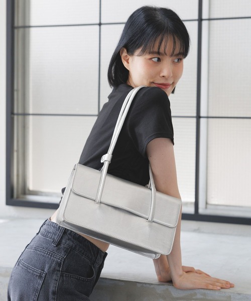 3.3 Field Trip （3.3フィールドトリップ）の「3.3 Field Trip／レザースクエアバッグ（ショルダーバッグ・レディース・シルバー/ライトグリーン/ブラック・ONE SIZE）」の6枚目の写真