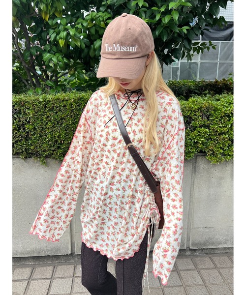 WC(ダブル シー)の「花柄メロウトップス(Tシャツ/カットソー・レディース・ブルー/アイボリー・FREE)」の8枚目の写真