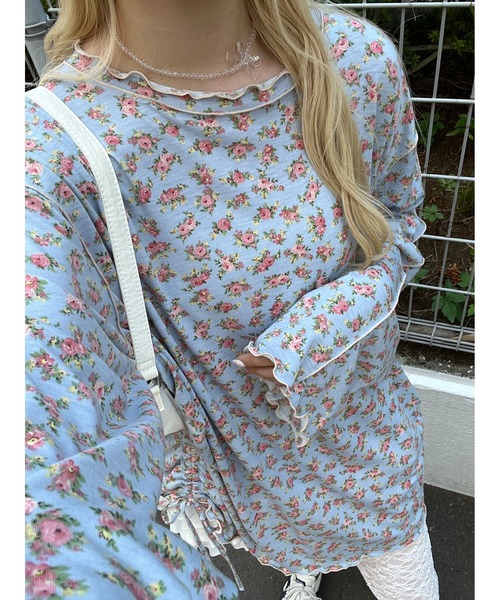 WC(ダブル シー)の「花柄メロウトップス(Tシャツ/カットソー・レディース・ブルー/アイボリー・FREE)」の18枚目の写真