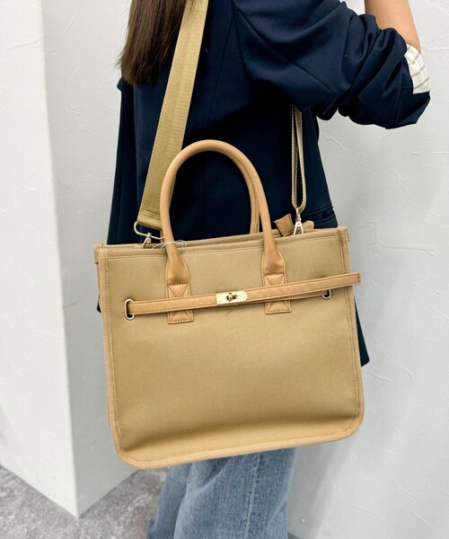 fredy emue（フレディエミュ）の「スポンジクロステープショルダートートバック（トートバッグ・レディース・ブラック/ベージュ・FREE）」の5枚目の写真