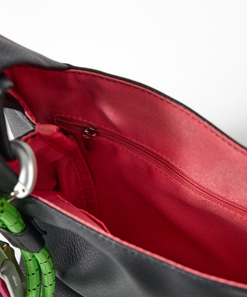 ABAHOUSE（アバハウス）の「【 cheek/チーク】code 2way shoulder チークコード2WAYショルダー（ショルダーバッグ・メンズ・アイボリー/グリーン/ブルー/ブラック・フリー）」の8枚目の写真