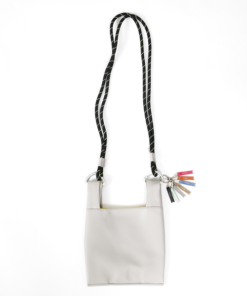 ABAHOUSE（アバハウス）の「【 cheek/チーク】code 2way shoulder チークコード2WAYショルダー（ショルダーバッグ・メンズ・アイボリー/グリーン/ブルー/ブラック・フリー）」の15枚目の写真