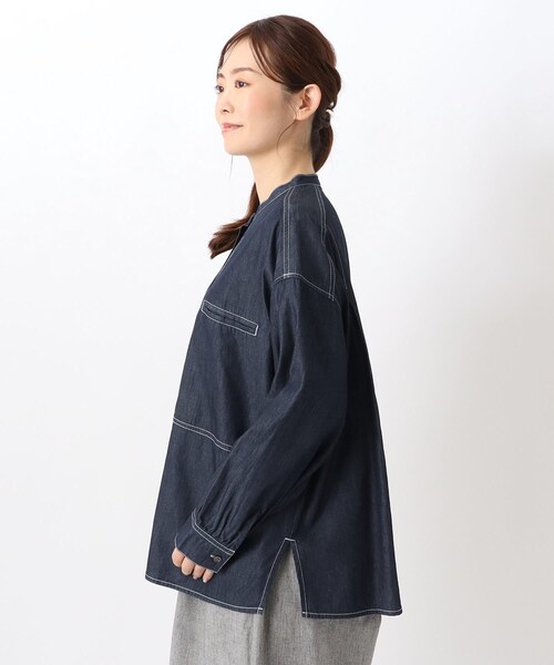 one'sterrace(ワンズテラス)の「バンドカラーステッチワークシャツ(シャツ/ブラウス・レディース・ベージュ系8/ネイビー系5・02)」の4枚目の写真
