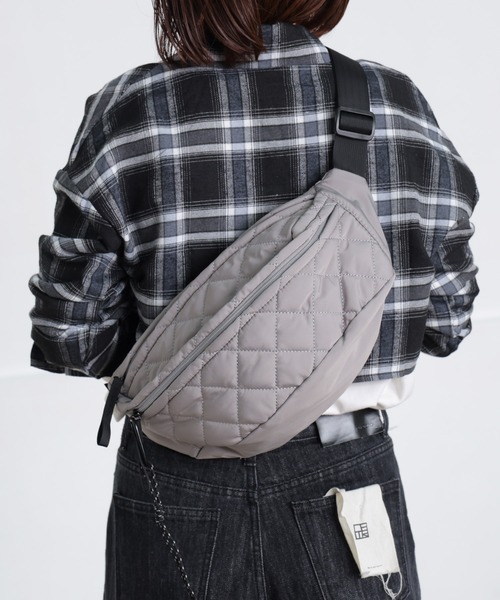 セール】【500mlペットボトル収納可】ボディバッグ キルト