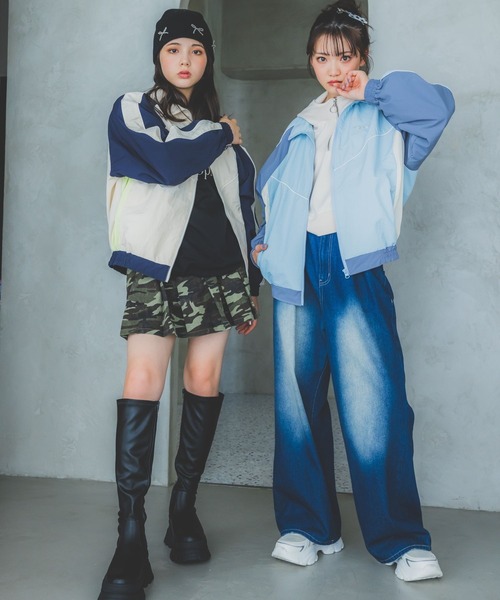 repipi armario（レピピ アルマリオ）の「カラーブロックブルゾン（ブルゾン・キッズ・アイボリー/ブラック/ブルー・MEDIUM/SMALL/LARGE）」の4枚目の写真