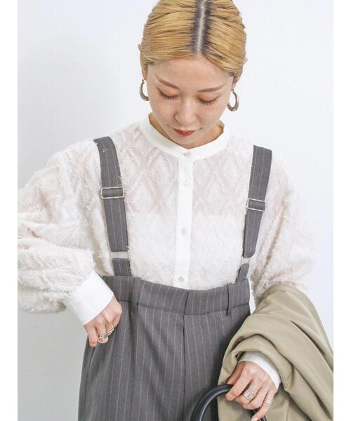 Samansa Mos2 blue（サマンサモスモスブルー）の「幾何学柄バンドカラーブラウス（シャツ/ブラウス・レディース・ブラック/シルバーグレー/オフホワイト・F）」の4枚目の写真