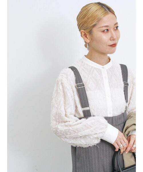 Samansa Mos2 blue（サマンサモスモスブルー）の「幾何学柄バンドカラーブラウス（シャツ/ブラウス・レディース・ブラック/シルバーグレー/オフホワイト・F）」の5枚目の写真